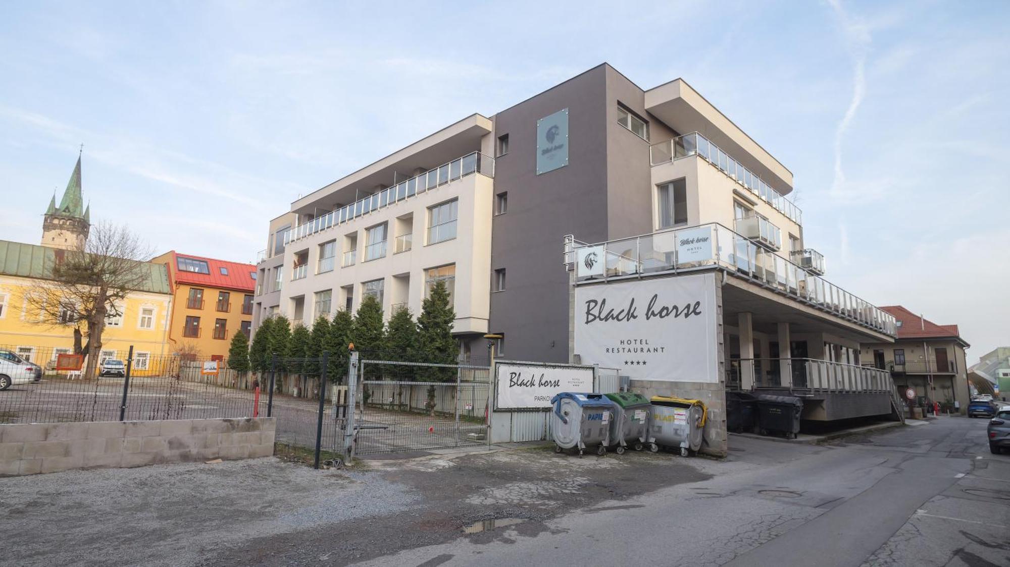 Premium City Centre Bedrooms Presov Exterior photo